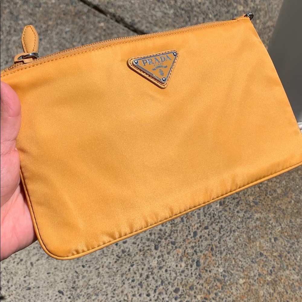 PRADA TESSUTO WRISTLET🌞